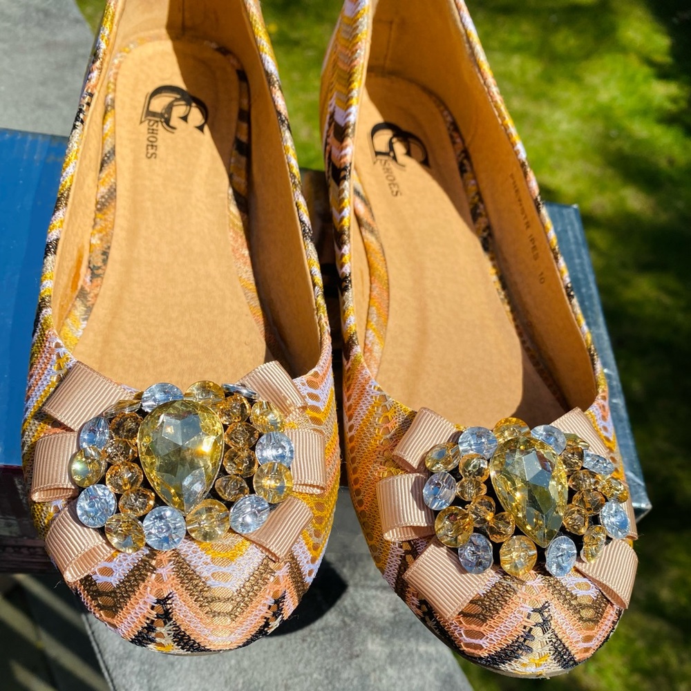 GC Shoes Francesca’s collection 10 Ballet Flats New  NWT Gold Yellow Bow flat
